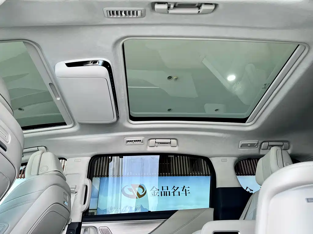 Buick GL8 Hybrid — миниатюра 12