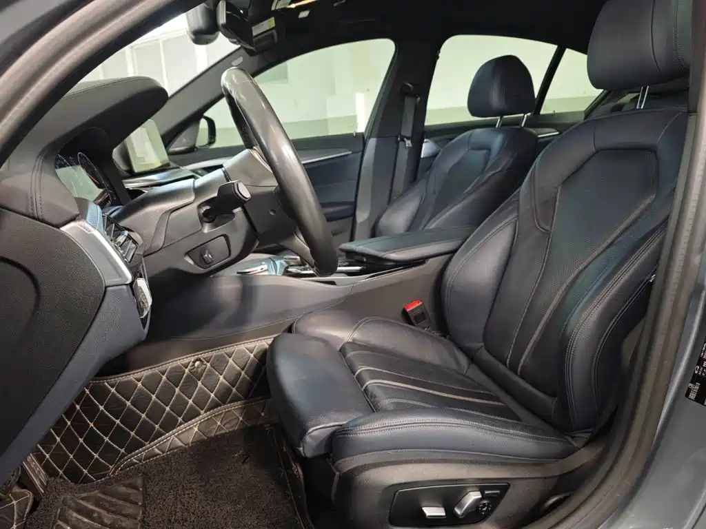 BMW 5 Series (Import) — миниатюра 13