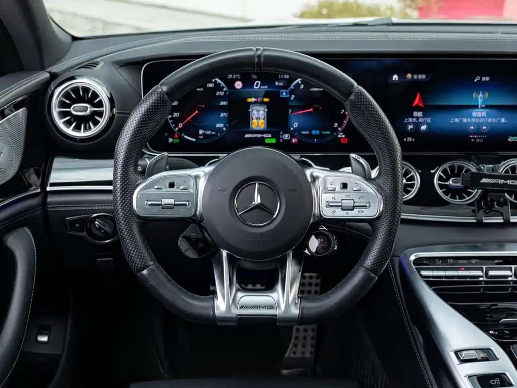 Mercedes-Benz AMG GT — миниатюра 12