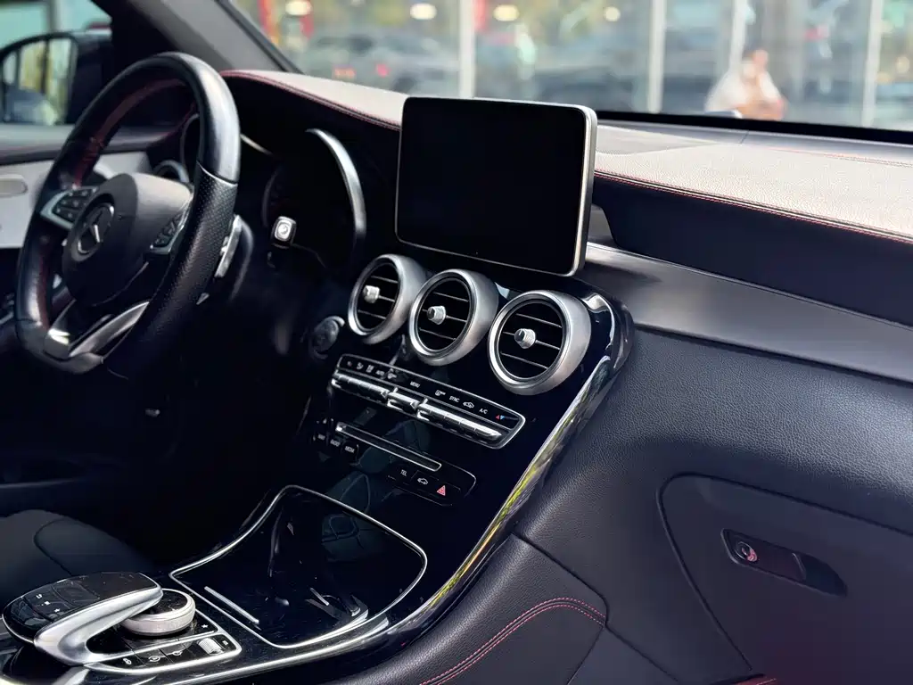 Mercedes-Benz GLC Coupe AMG — миниатюра 28