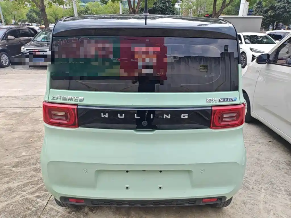 Wuling MINIEV — миниатюра 6