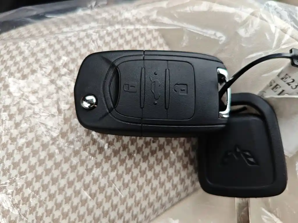 Wuling MINIEV — миниатюра 9
