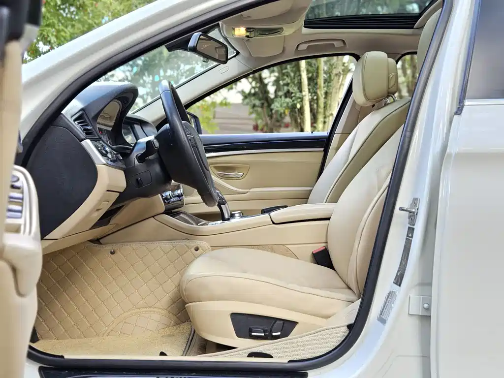 BMW 5 Series (Import) — миниатюра 20