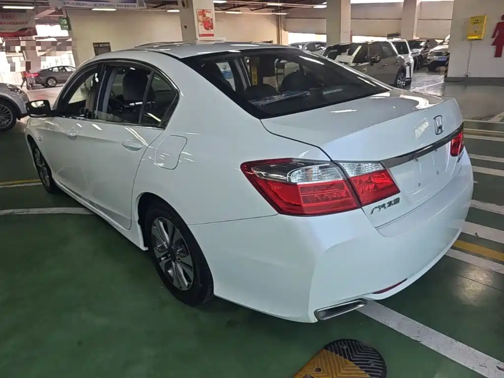 Honda Accord — миниатюра 5