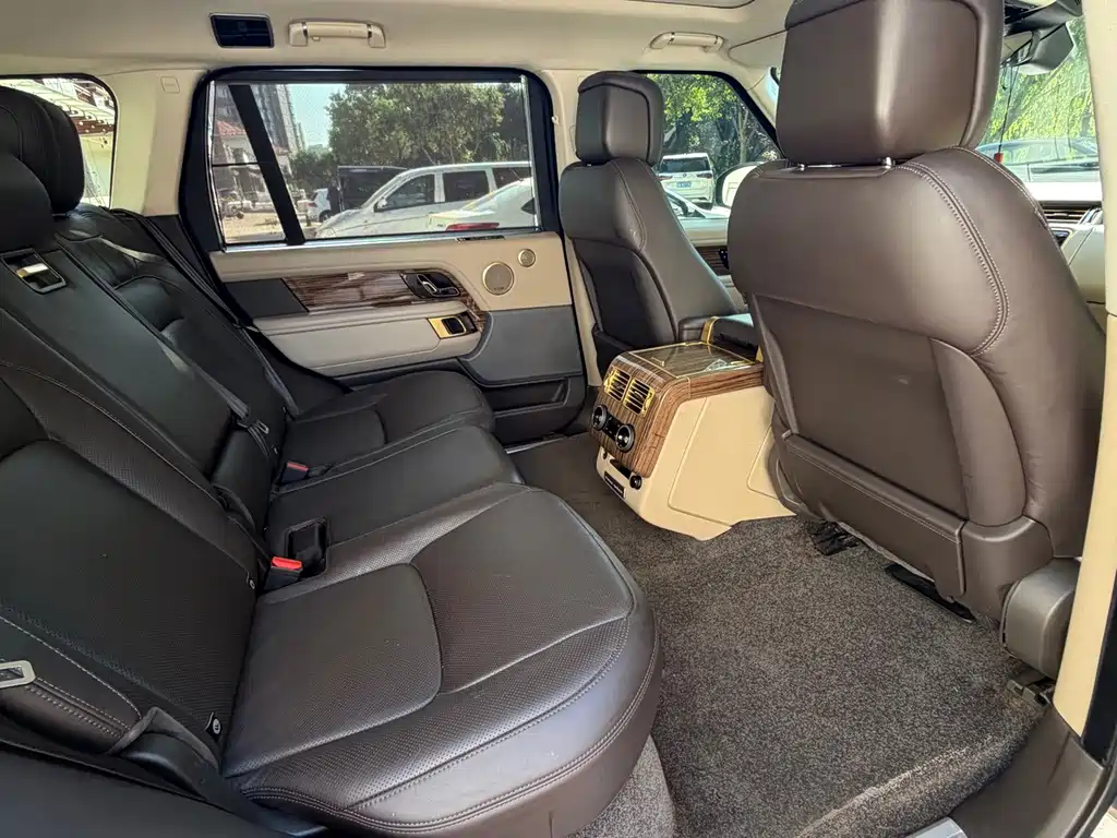 Land Rover Range Rover — миниатюра 11