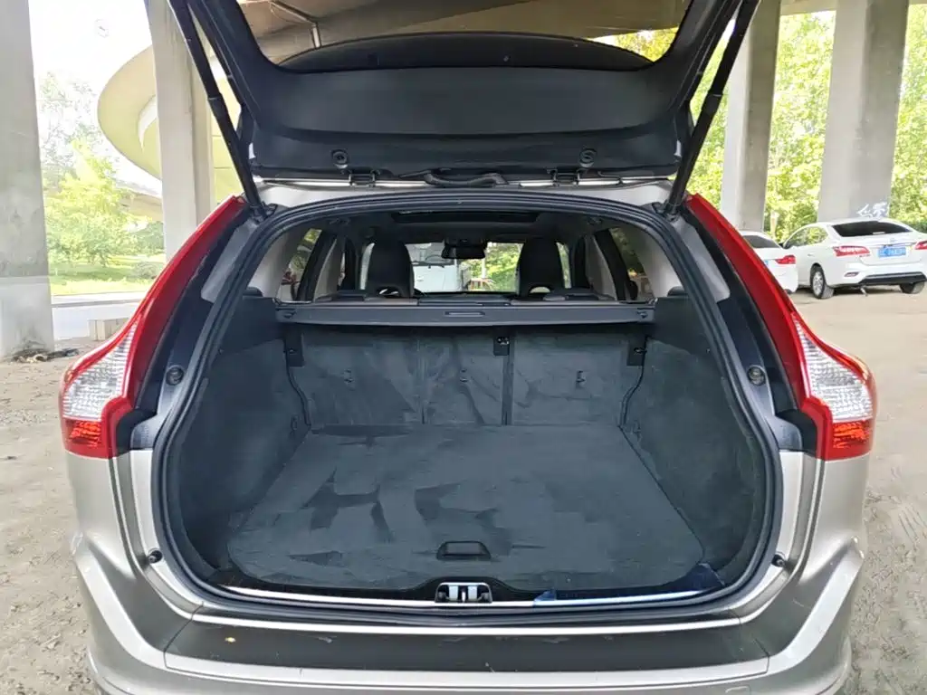 Volvo XC60 — миниатюра 19