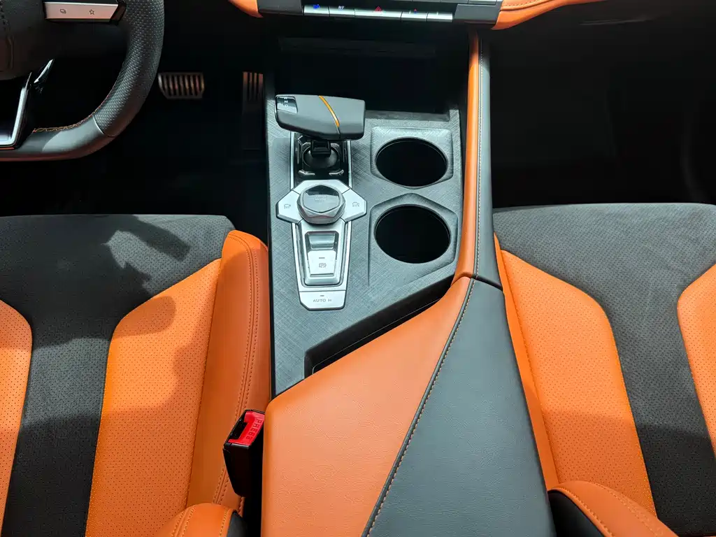 Changan UNI-V — миниатюра 9