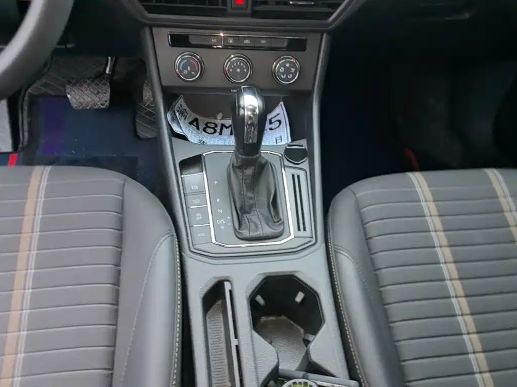 Volkswagen Lavida — миниатюра 14
