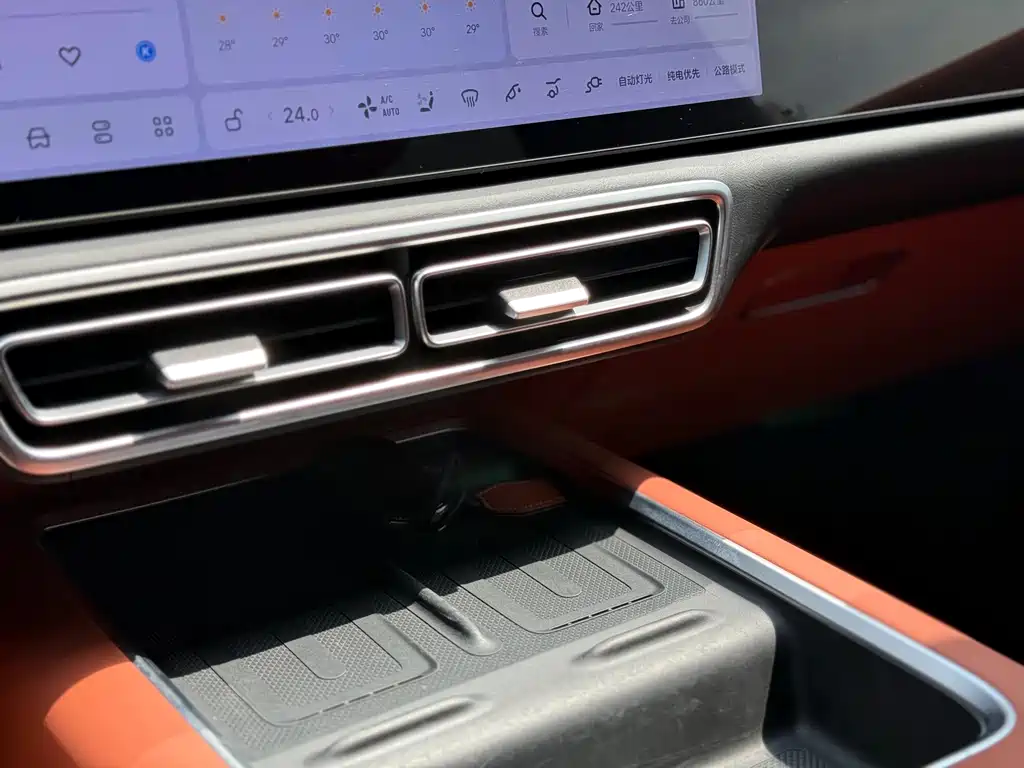 Li Auto Li L6 — миниатюра 31