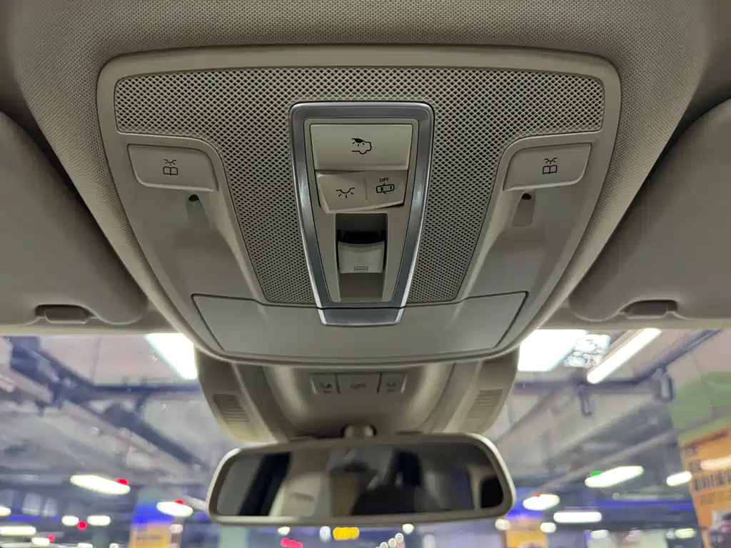 Mercedes-Benz GLE (Import) — миниатюра 17