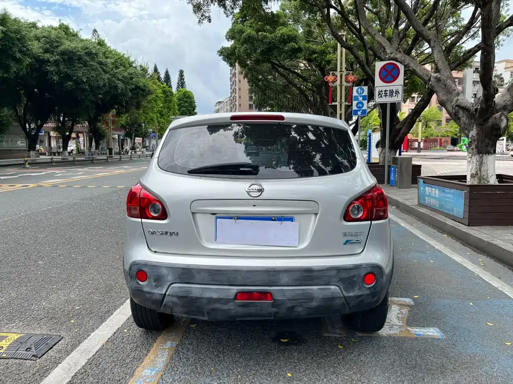 Nissan Qashqai — миниатюра 7
