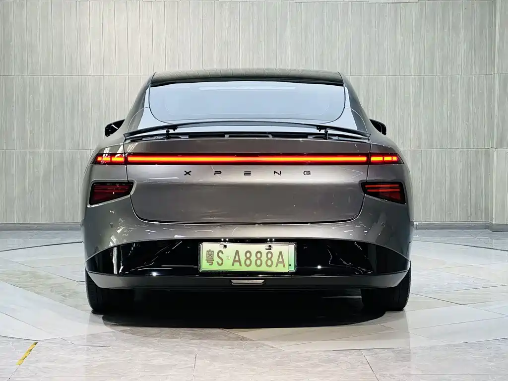XPeng P7 — миниатюра 5