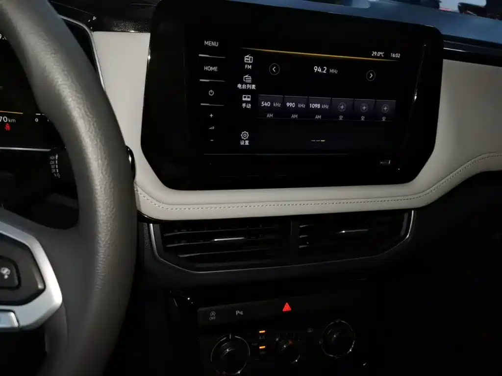 Volkswagen Tharu — миниатюра 13