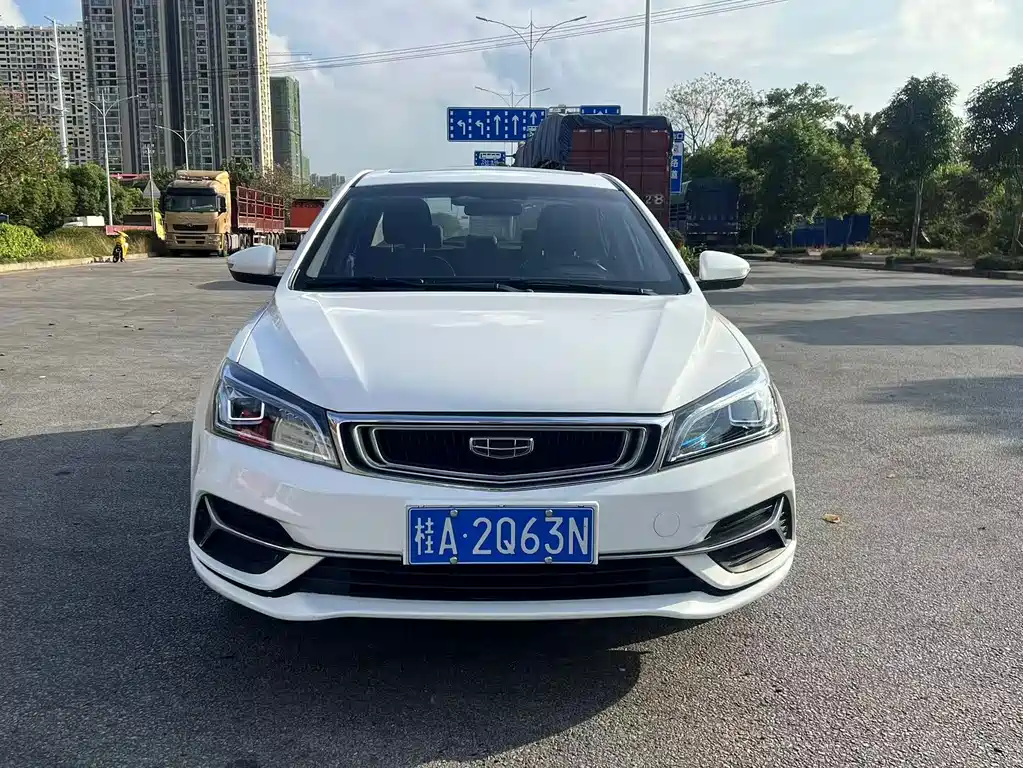 Geely Emgrand — миниатюра 2