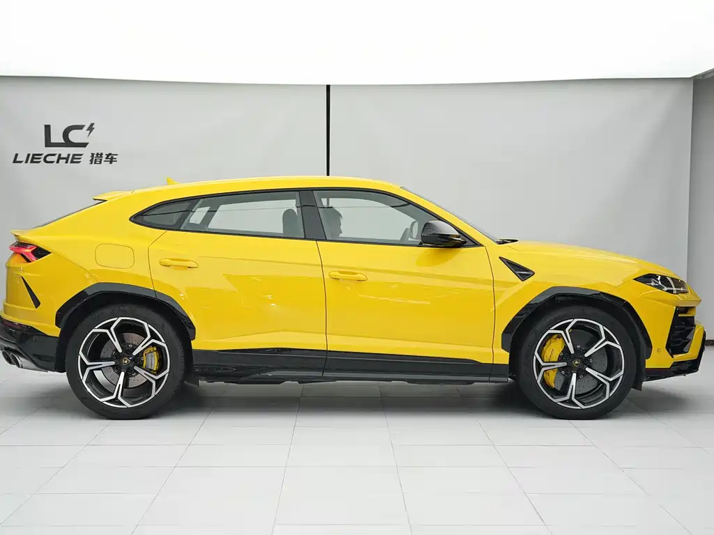 Lamborghini Urus — миниатюра 3