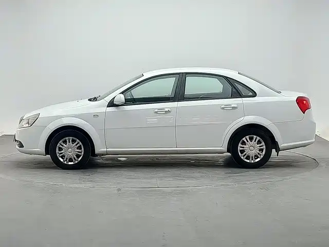Buick Excelle — миниатюра 3