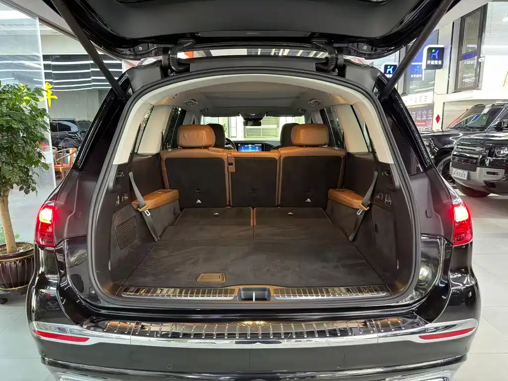 Mercedes-Benz GLS — миниатюра 14