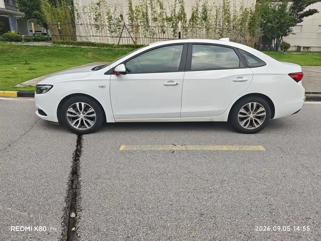 Buick Excelle — миниатюра 4