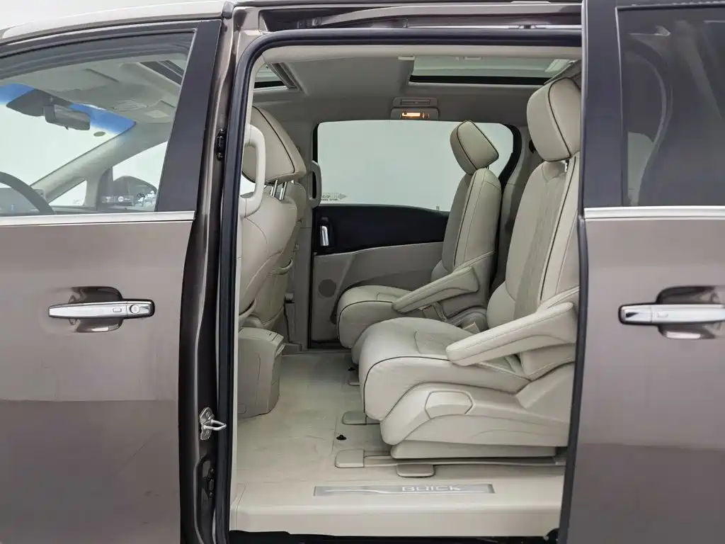 Buick GL8 — миниатюра 15