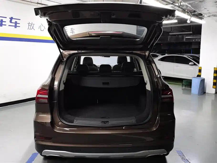 ROEWE  RX5