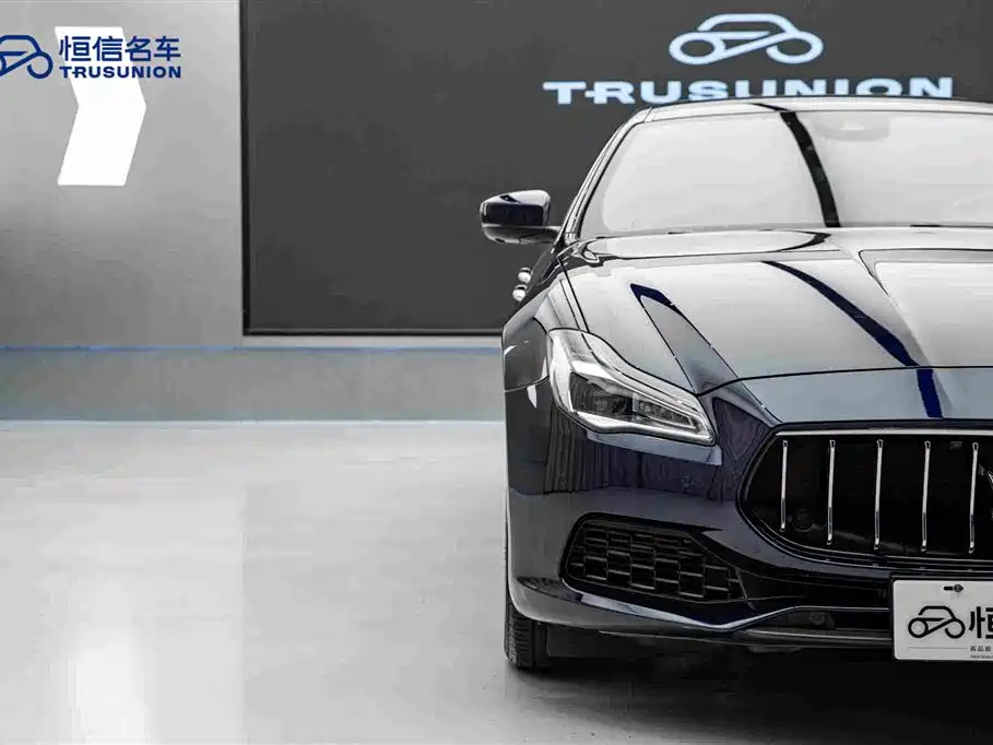 Maserati Quattroporte — миниатюра 8
