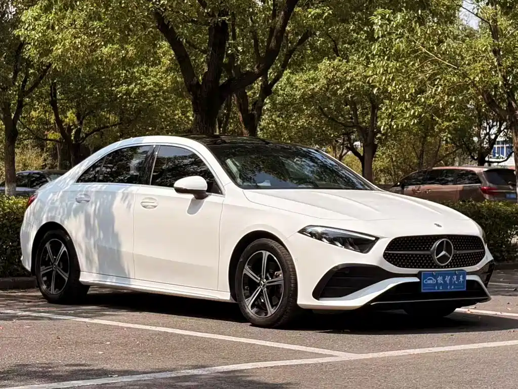 Mercedes-Benz A-Class — миниатюра 3