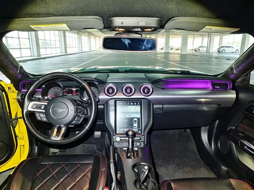 Ford Mustang — миниатюра 6