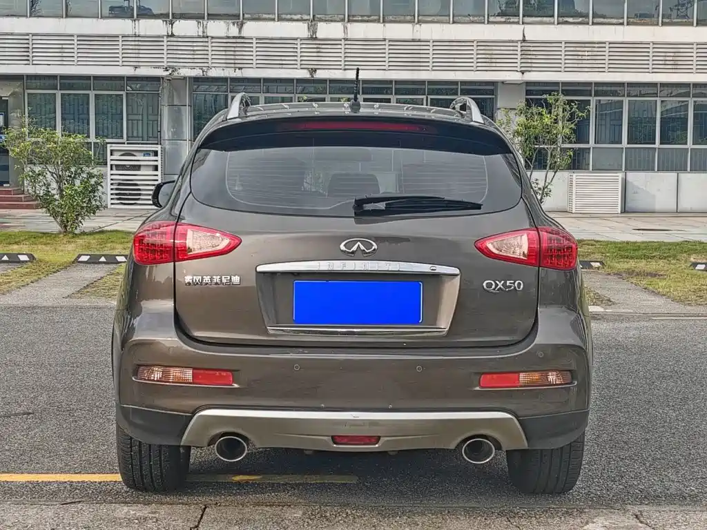 Infiniti QX50 — миниатюра 12