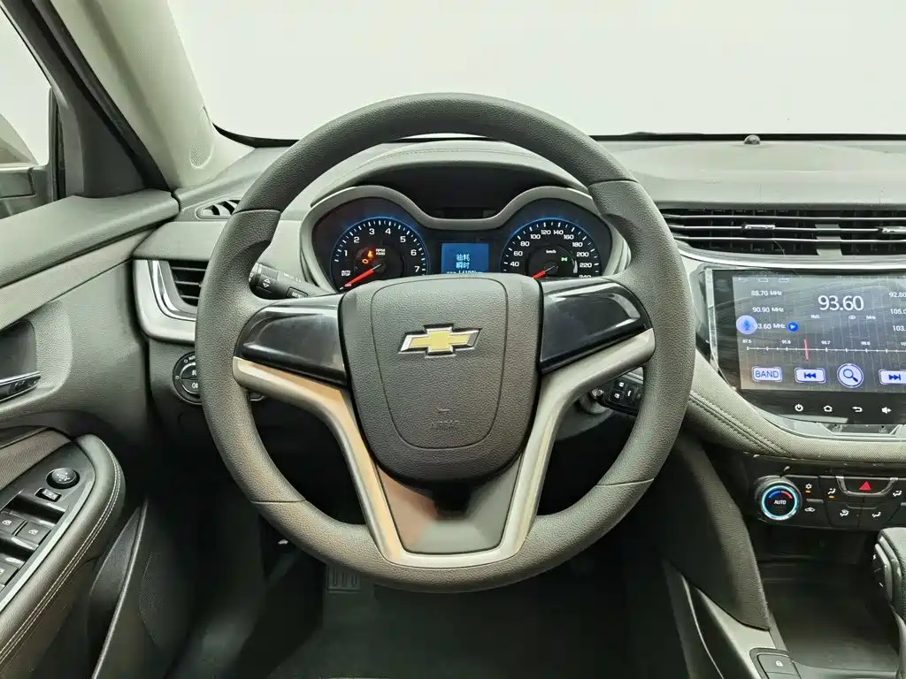 Chevrolet Malibu — миниатюра 11