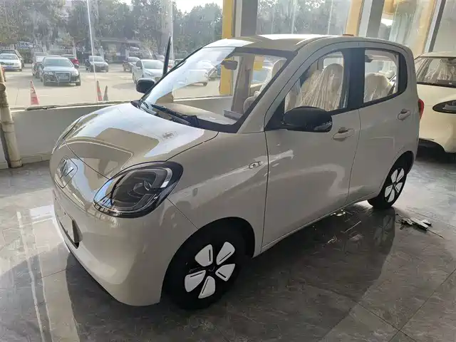 WULING AUTOMOBILE HONGGUANG MINIEV 2025