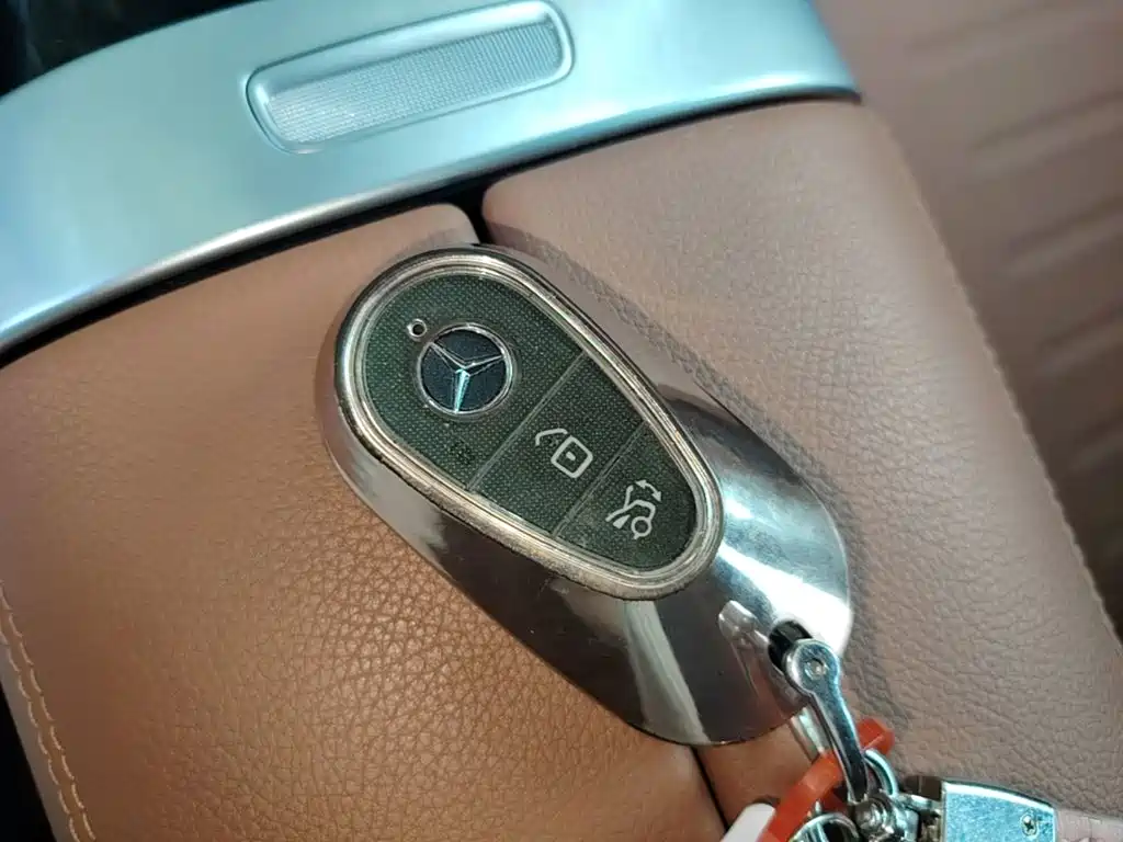 Mercedes-Benz C-Class — миниатюра 9