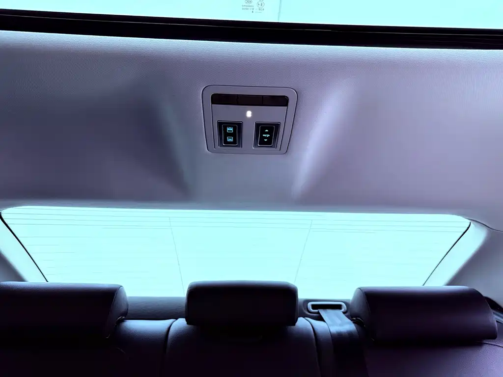 Jaguar XEL — миниатюра 26