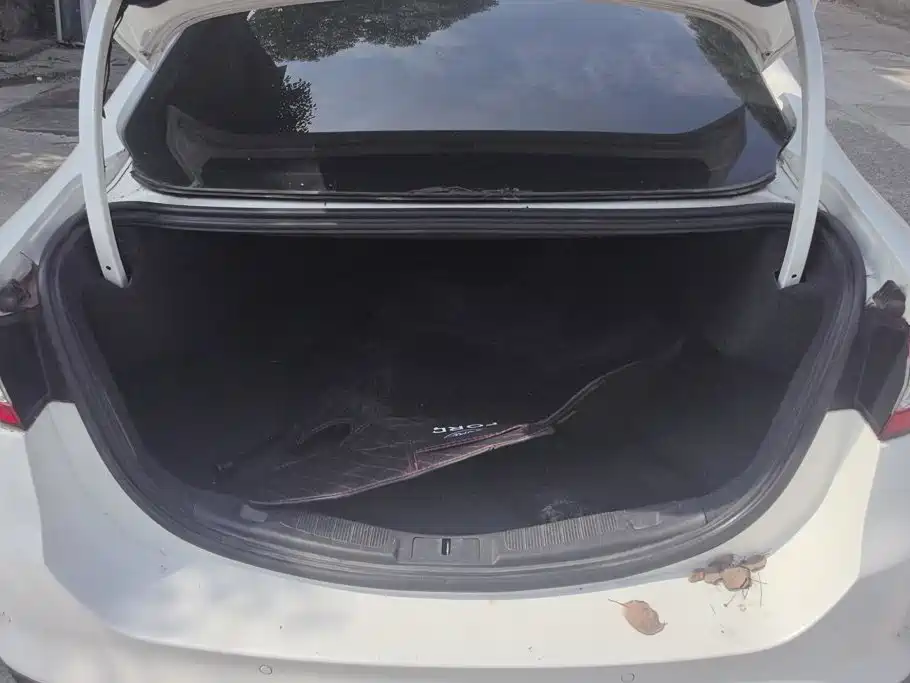 Ford Mondeo — миниатюра 4