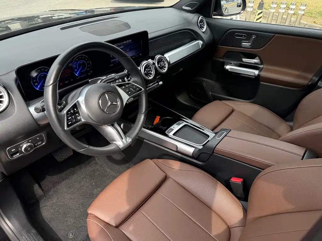 Mercedes-Benz EQB — миниатюра 8