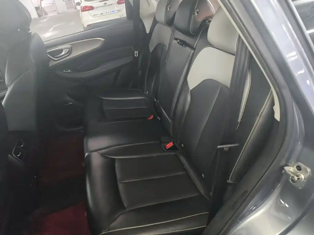 Roewe RX5 — миниатюра 17