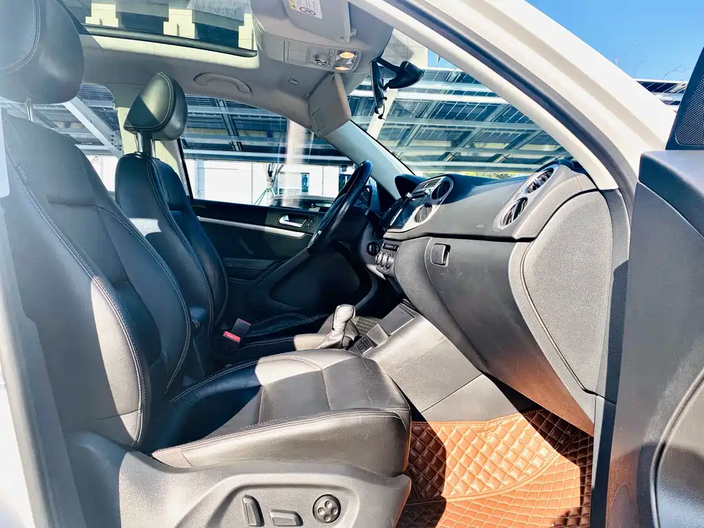 Volkswagen Tiguan — миниатюра 12