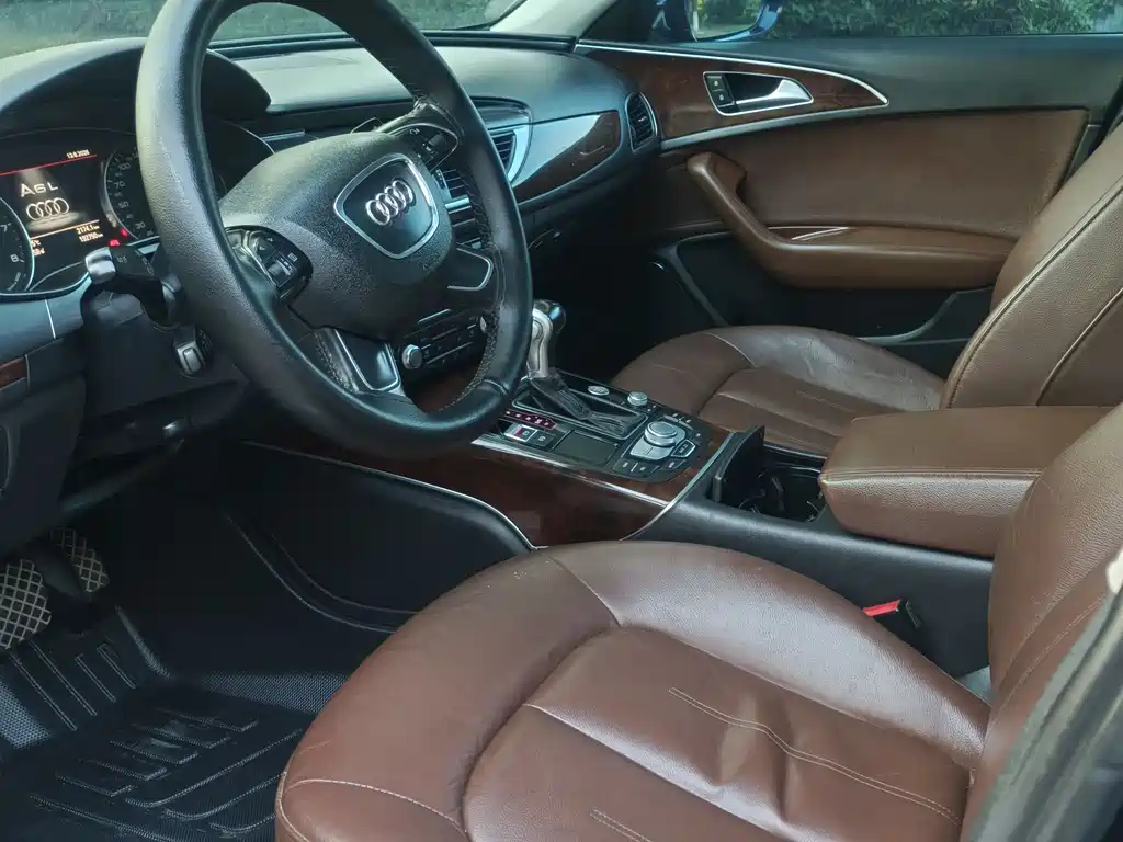 Audi A6L 2014 30 FSI Luxury