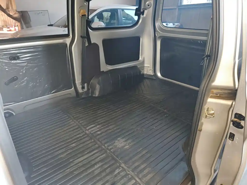 Wuling Hongguang V — миниатюра 17