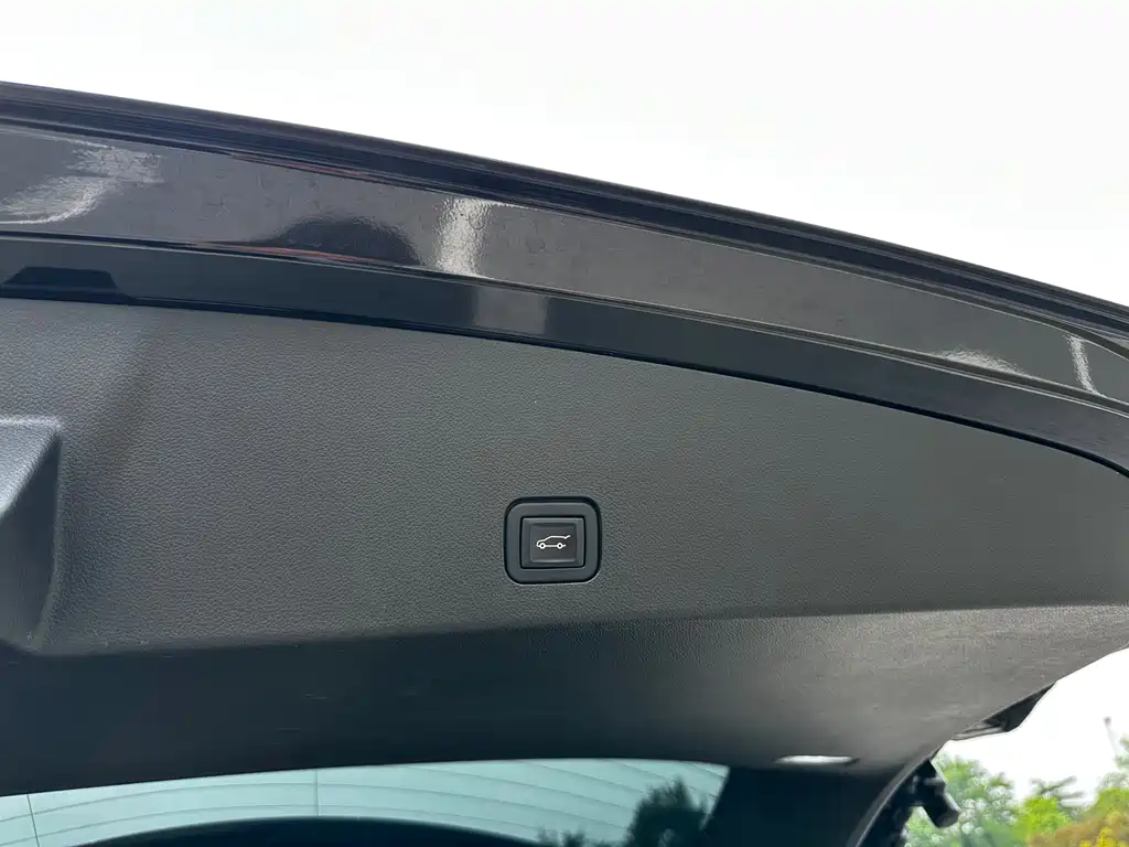 Cadillac XT6 — миниатюра 37