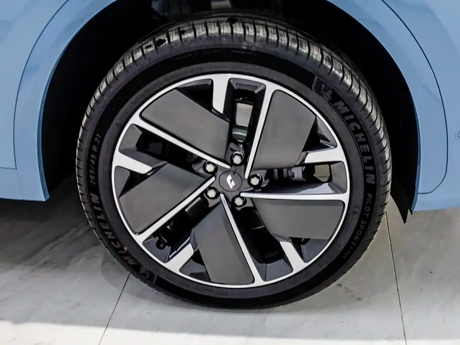 Li Auto Li L7 — миниатюра 15