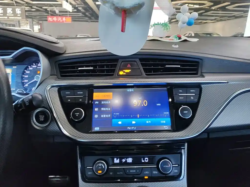 Geely Emgrand GS — миниатюра 13