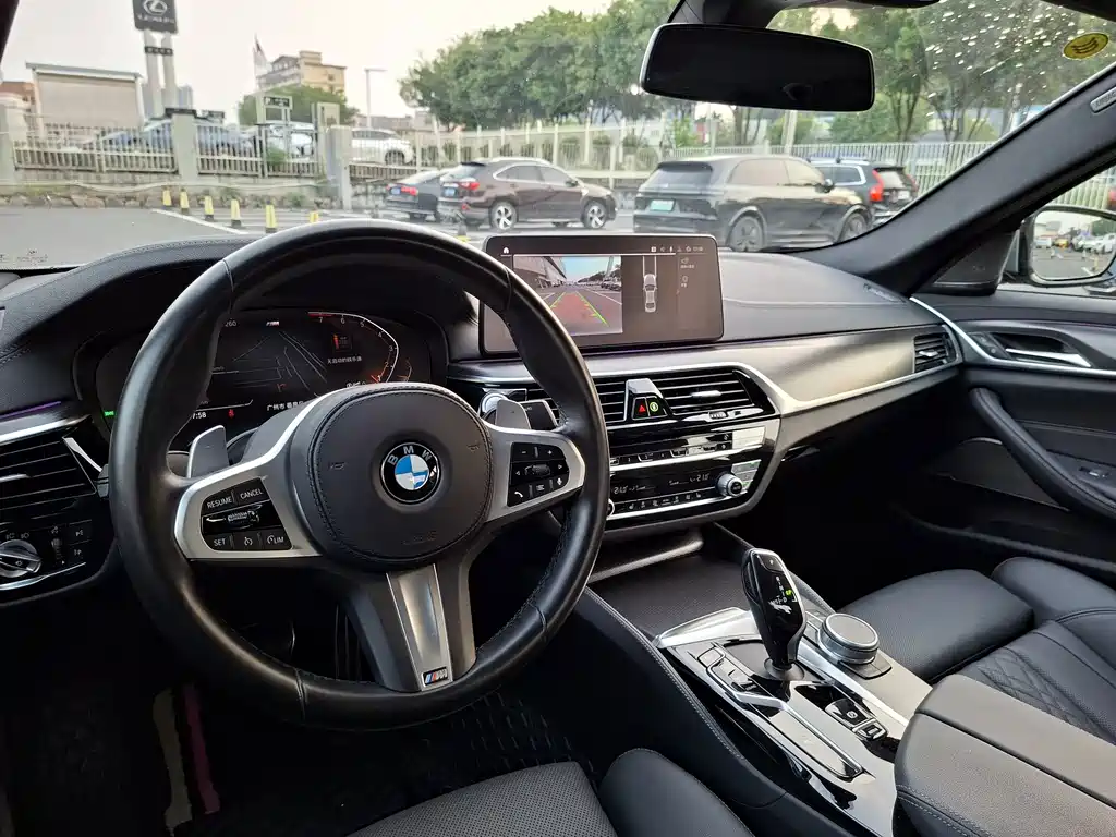 BMW 5 Series (Import) — миниатюра 10