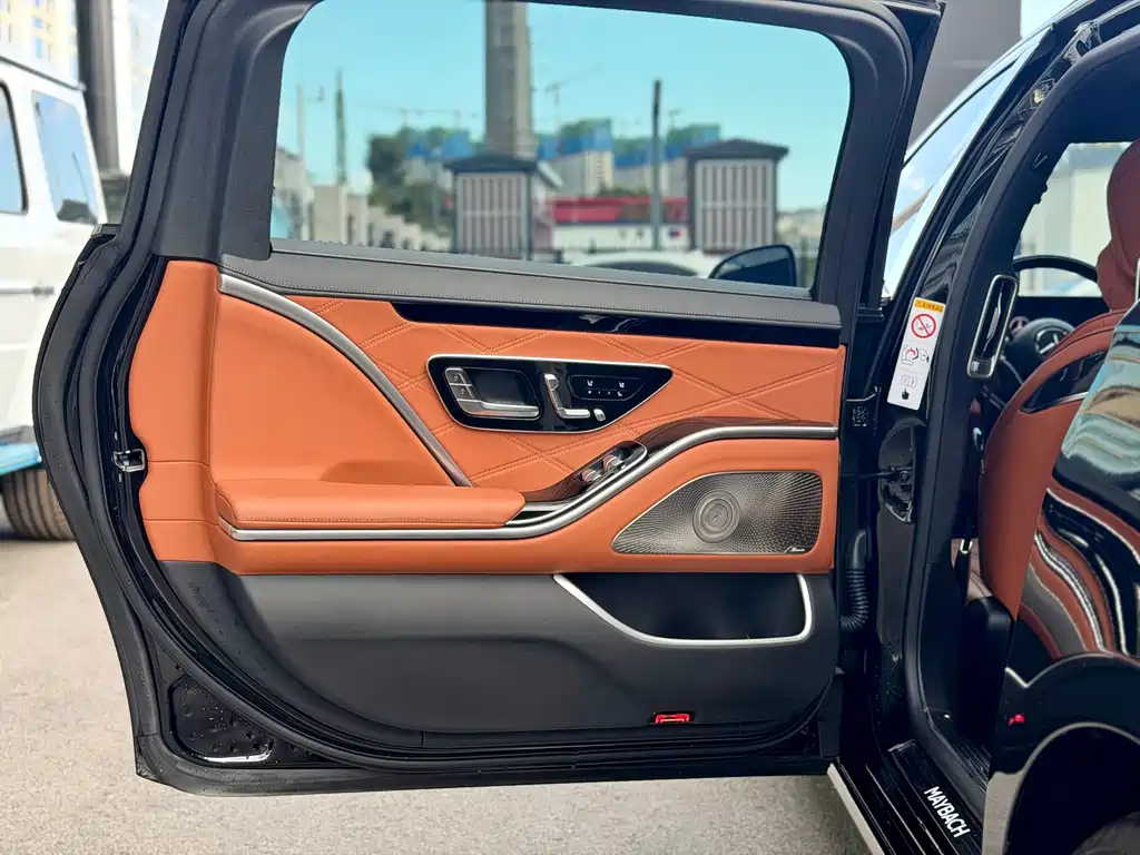 Mercedes-Benz S-Class — миниатюра 14