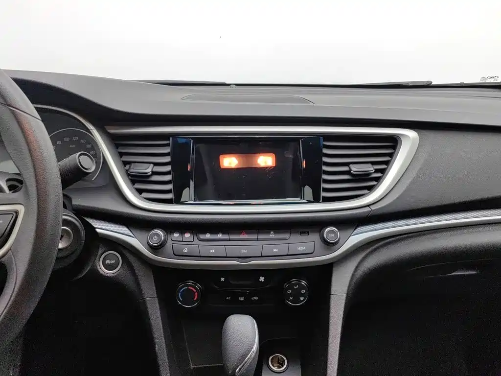 Buick Excelle — миниатюра 12