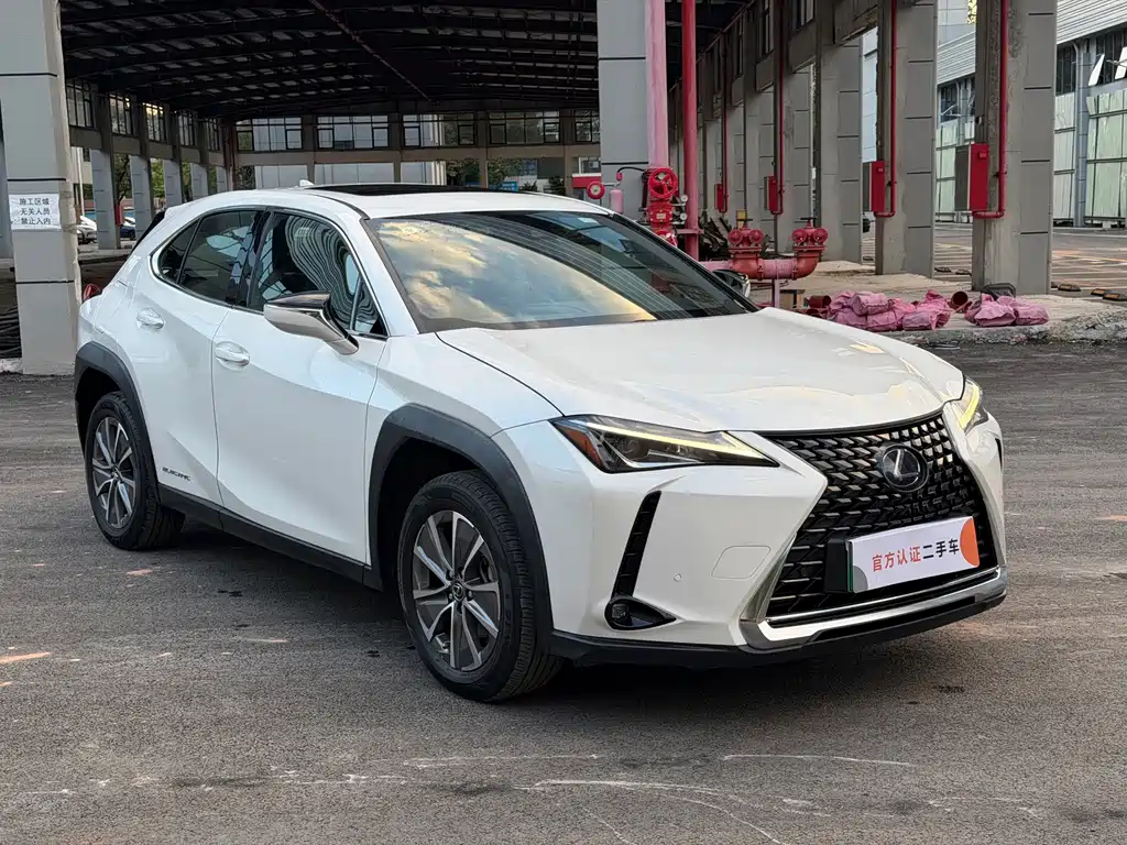 Lexus UX New Energy — миниатюра 3