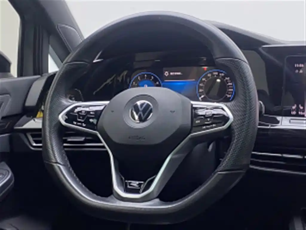 Volkswagen Golf — миниатюра 4