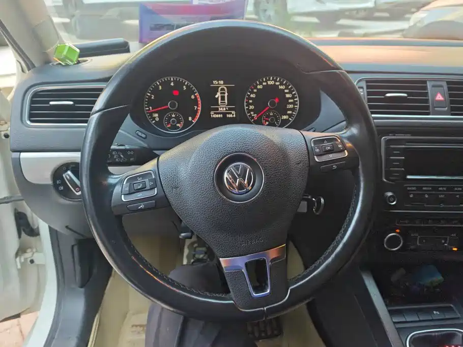 Volkswagen Sagitar — миниатюра 15