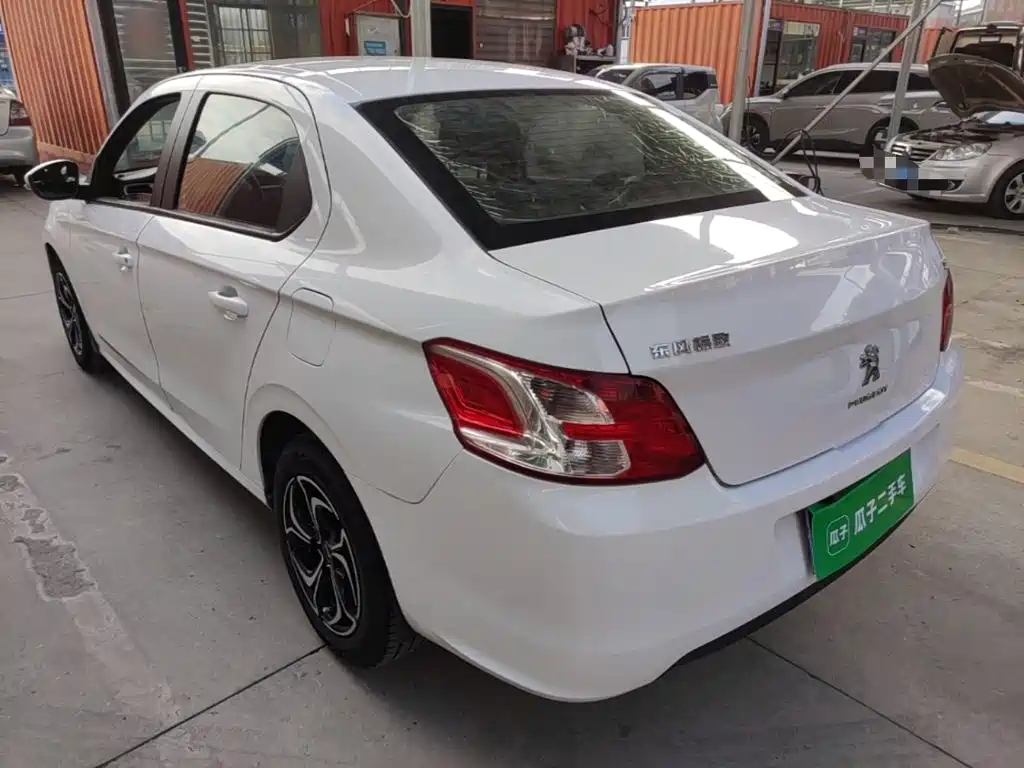 Peugeot 301 — миниатюра 5