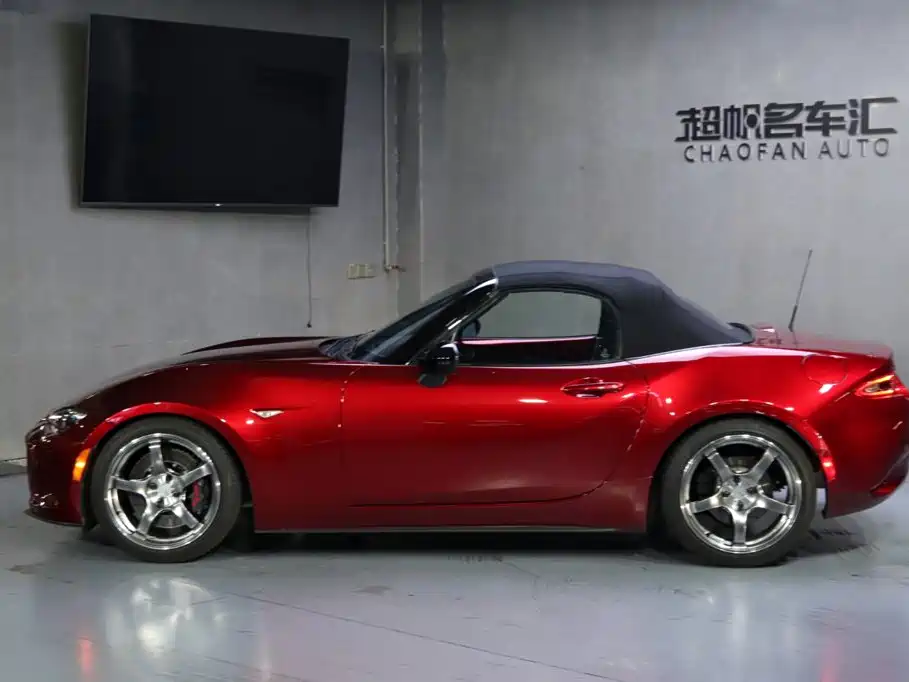 Mazda MX-5 — миниатюра 7