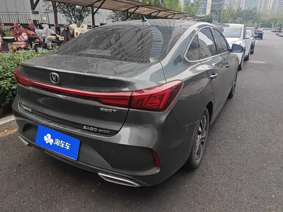 Changan Eado — миниатюра 3